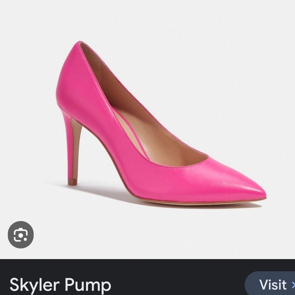 Pink pumps